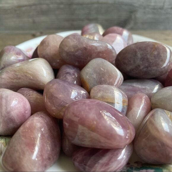 PINK Amethyst Tumbles x3 - Picture 2 of 6
